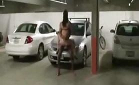 Bella scopata in un parcheggio